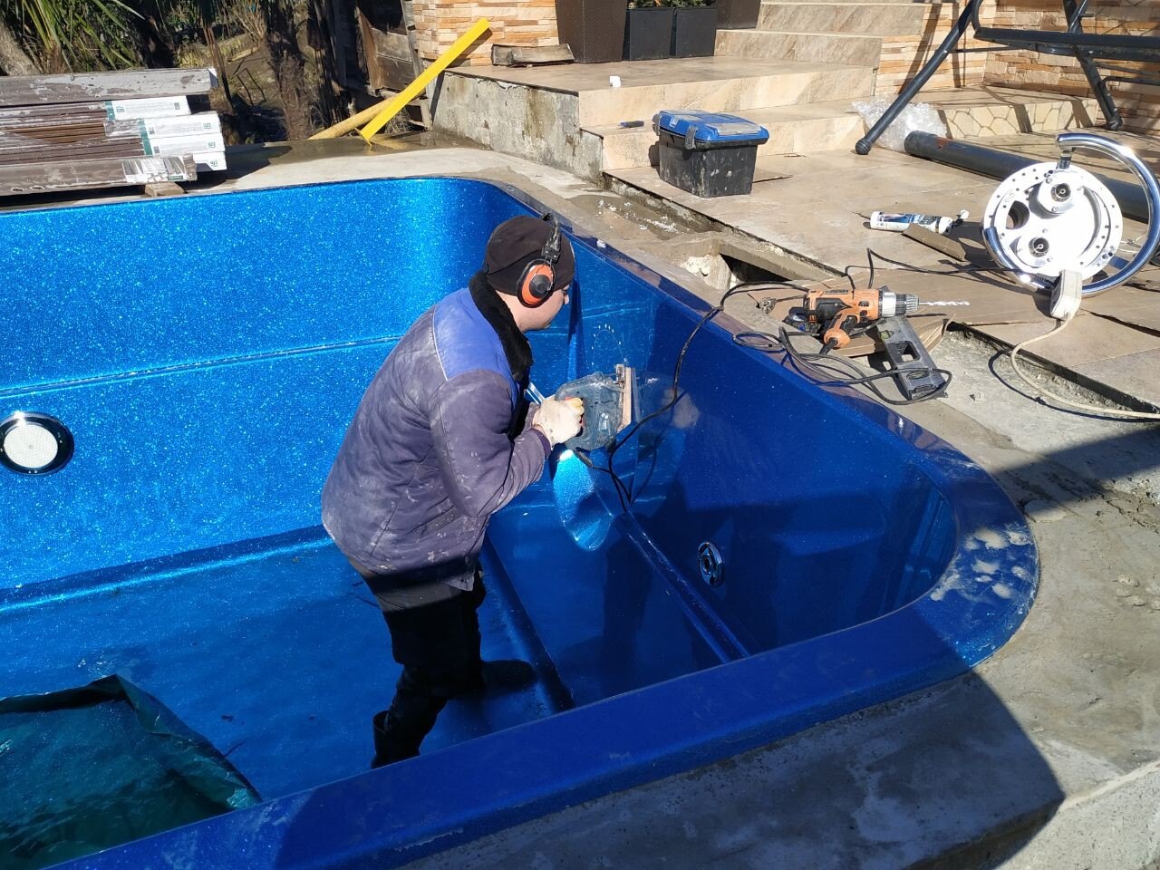 Pool Construction and Equipment Installation